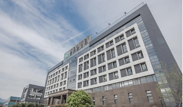 海斯特美科斯采用AUCTOPUS-PSTN基本型會(huì)議電話