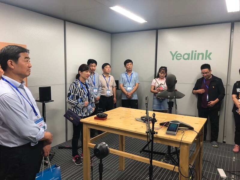 河南省平頂山市組織系統基層黨建培訓班學員蒞臨億聯網絡參觀考察，雙方就視頻會議在基層黨建、服務群眾、遠程醫療、遠程教育等創新應用場景進行深入交流。