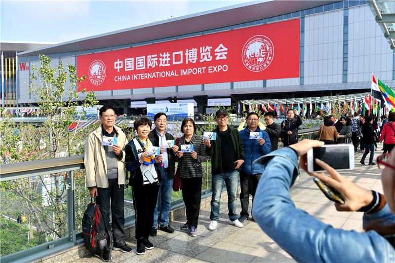 （億聯話機為進博會后勤保障協作提供通信技術支持）